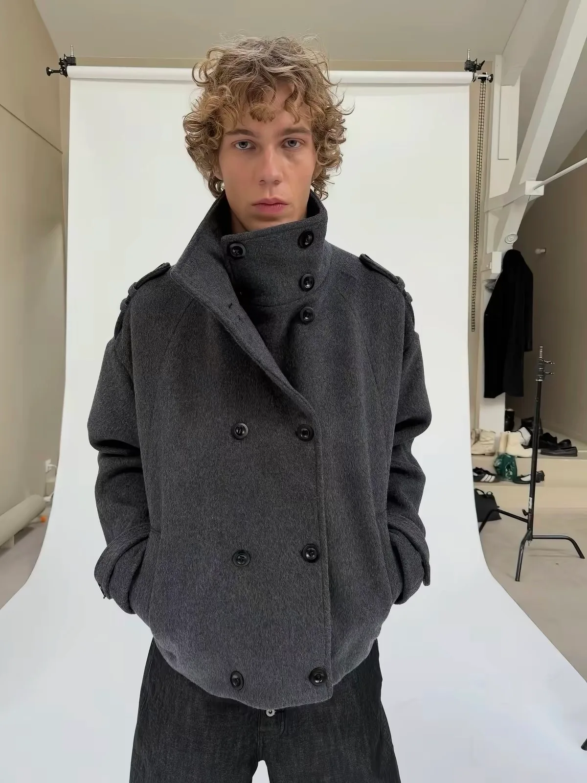 VOIDEN Sculpted High-Neck Wool Jacket 1